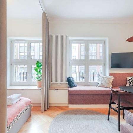 Modern Apartment In City Centre Гданьск Экстерьер фото