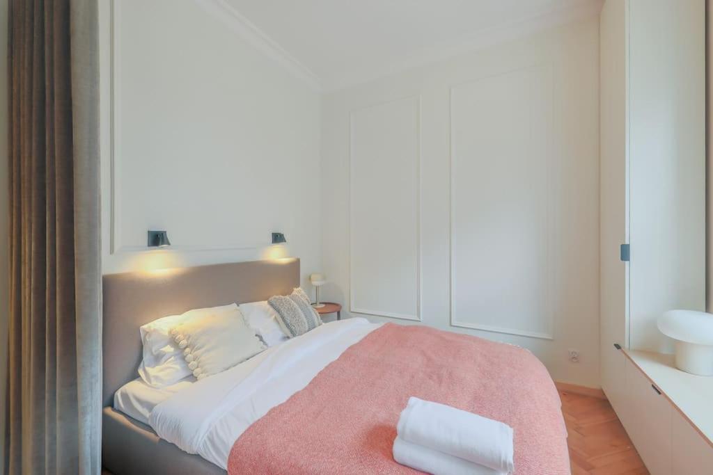 Modern Apartment In City Centre Гданьск Экстерьер фото